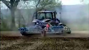 国产农机施肥视频播放,高效便捷的农业科技新体验